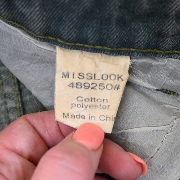 Misslook Women's S Exposed Button Fly Cutoff Jean Shorts - Picture 9 of 10